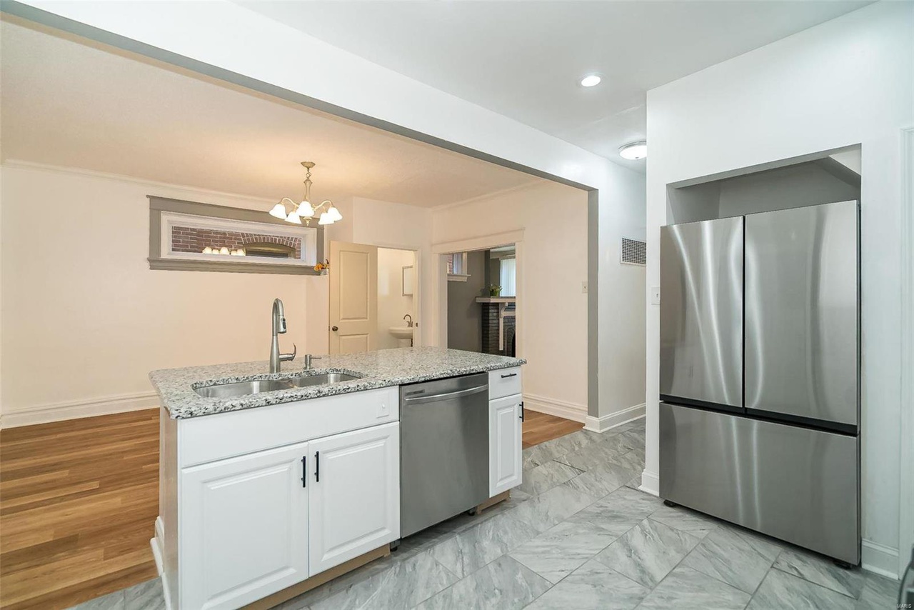 RedBudKitchPic1